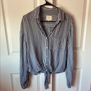 American Eagle Oversized Striped Blue Button-Up Women's Top